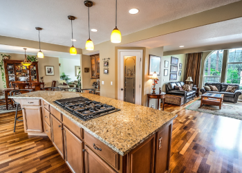 Small Space Solutions: Maximizing Storage in Tiny Apartments