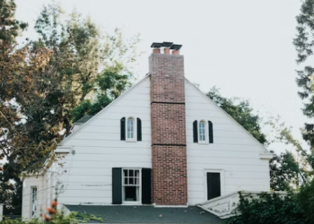 From Drab to Fab: Quick Fixes for Outdated Interiors